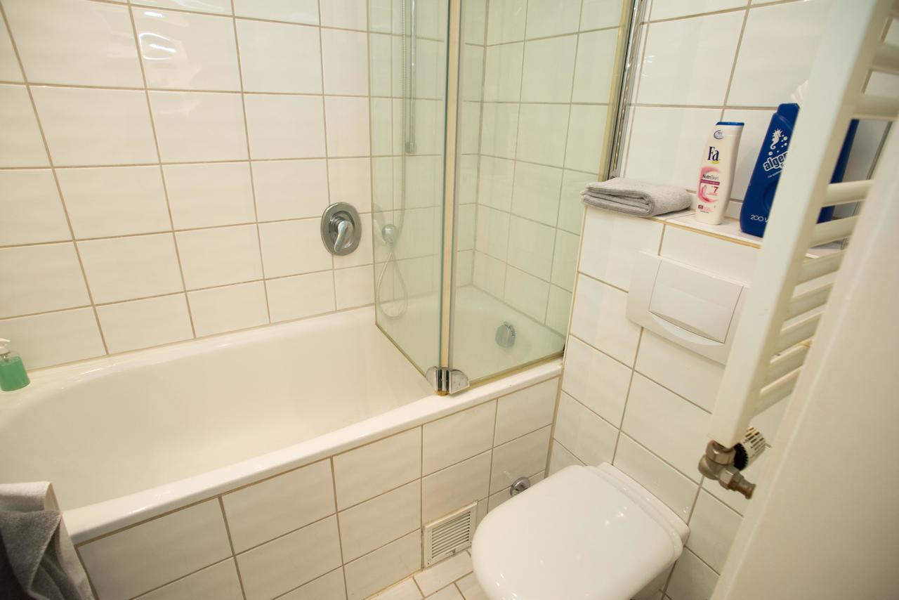 Bed & Breakfast Mit Dachterrasse - Bei Curth Klingen - Teilen Sie Uns Ihre Ankunfszeit Mit 2*